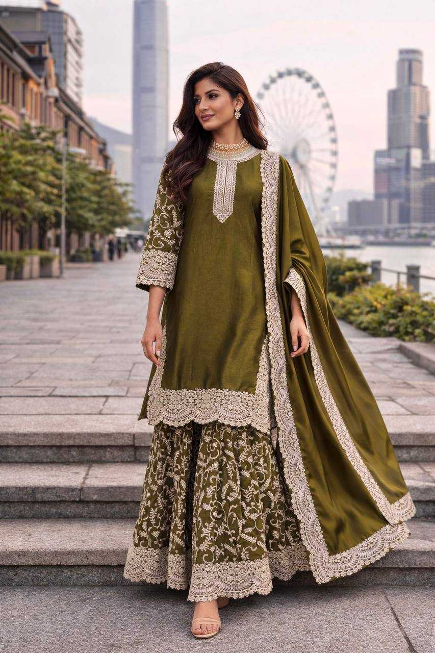 FENDY Silk Wedding Embroidered  Palazzo Suits