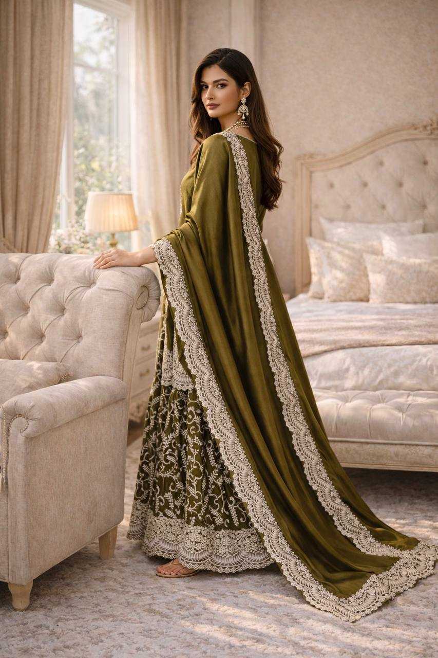 FENDY Silk Wedding Embroidered  Palazzo Suits
