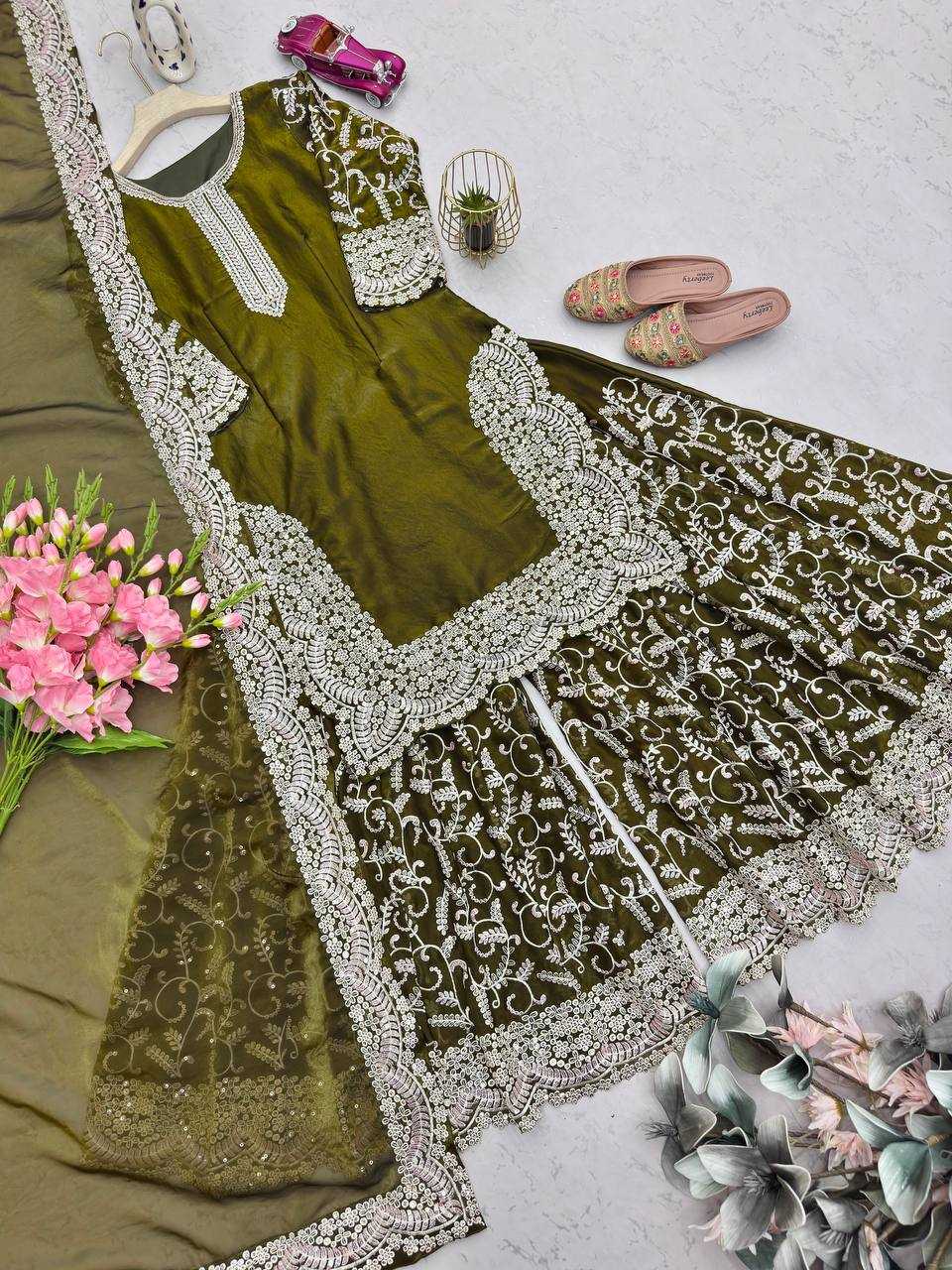 FENDY Silk Wedding Embroidered  Palazzo Suits