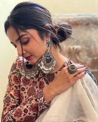 Linen  Designer  Party Wear Festive Saree
